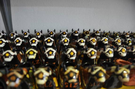 Artesanato relacionado com o Bumba-meu-Boi, no centro histórico de São Luís - MA